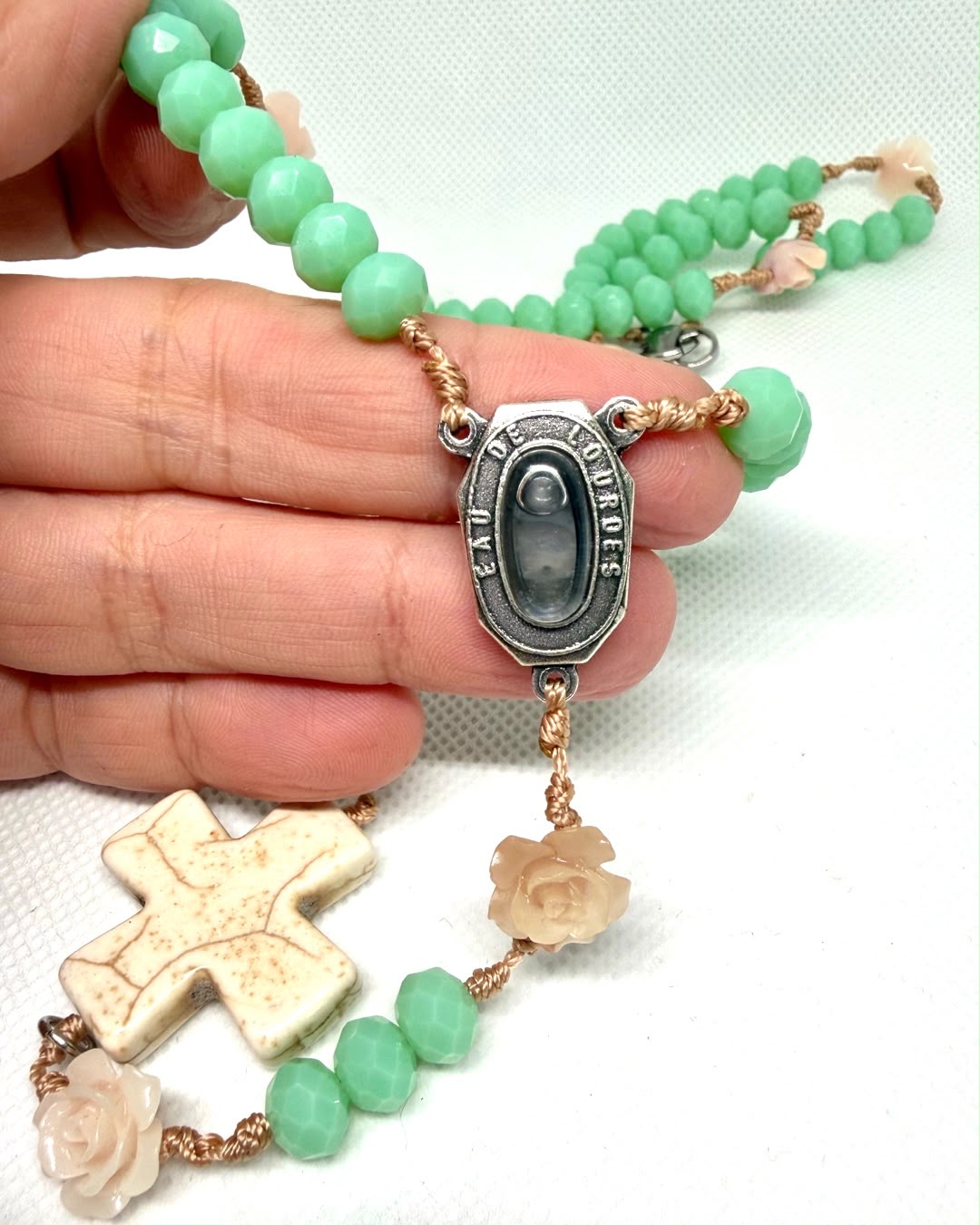 Virgen de Lourdes — Rosary